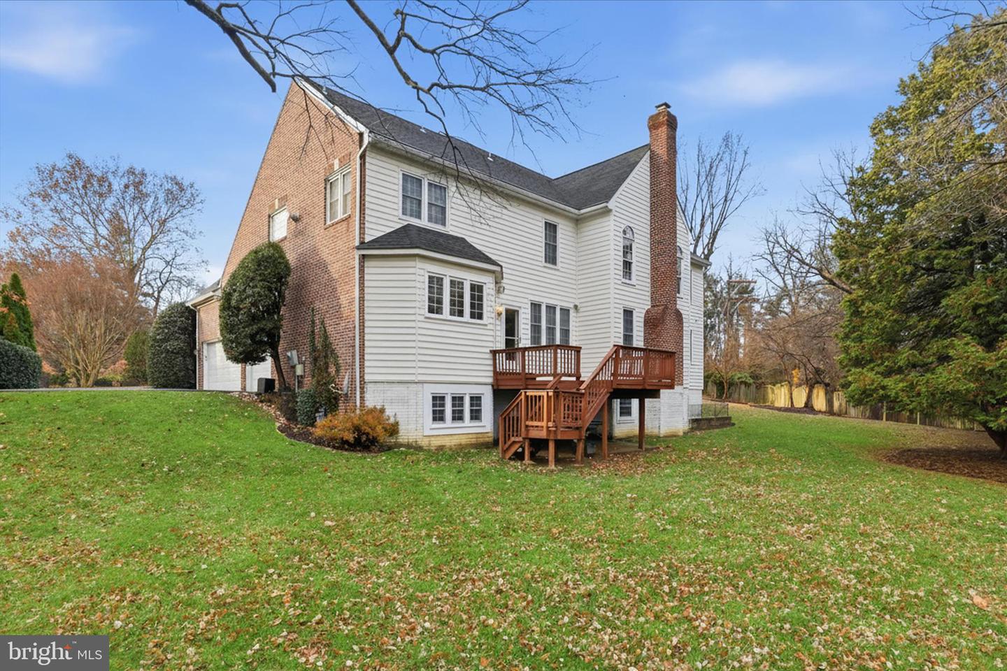 7806 BIRNAM WOOD DR, MCLEAN, Virginia 22102, 5 Bedrooms Bedrooms, ,4 BathroomsBathrooms,Residential,For sale,7806 BIRNAM WOOD DR,VAFX2280358 MLS # VAFX2280358