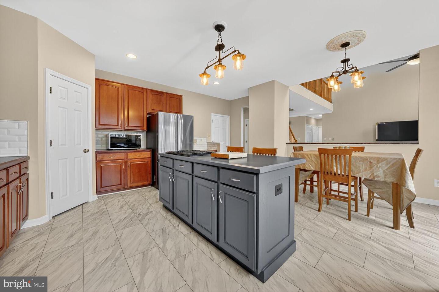 10385 LIME TREE CT, MANASSAS, Virginia 20110, 5 Bedrooms Bedrooms, ,3 BathroomsBathrooms,Residential,For sale,10385 LIME TREE CT,VAPW2108296 MLS # VAPW2108296 10385 LIME TREE CT, MANASSAS, Virginia 20110, 5 Bedrooms Bedrooms, ,3 BathroomsBathrooms,Residential,For sale,10385 LIME TREE CT,VAPW2108296 MLS # VAPW2108296