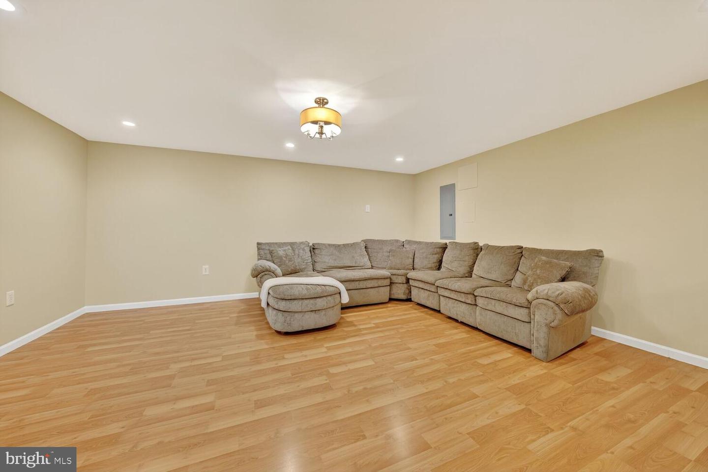 10385 LIME TREE CT, MANASSAS, Virginia 20110, 5 Bedrooms Bedrooms, ,3 BathroomsBathrooms,Residential,For sale,10385 LIME TREE CT,VAPW2108296 MLS # VAPW2108296 10385 LIME TREE CT, MANASSAS, Virginia 20110, 5 Bedrooms Bedrooms, ,3 BathroomsBathrooms,Residential,For sale,10385 LIME TREE CT,VAPW2108296 MLS # VAPW2108296