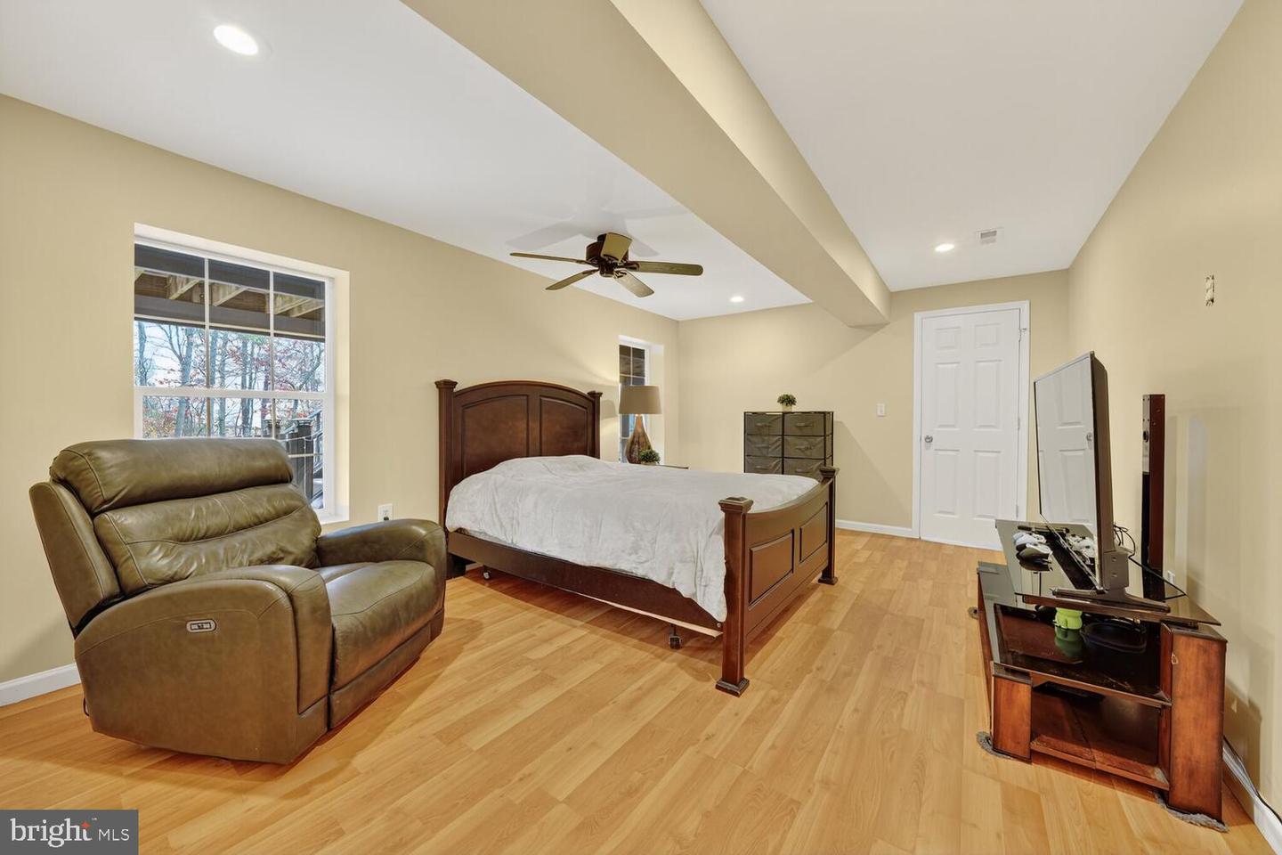 10385 LIME TREE CT, MANASSAS, Virginia 20110, 5 Bedrooms Bedrooms, ,3 BathroomsBathrooms,Residential,For sale,10385 LIME TREE CT,VAPW2108296 MLS # VAPW2108296 10385 LIME TREE CT, MANASSAS, Virginia 20110, 5 Bedrooms Bedrooms, ,3 BathroomsBathrooms,Residential,For sale,10385 LIME TREE CT,VAPW2108296 MLS # VAPW2108296