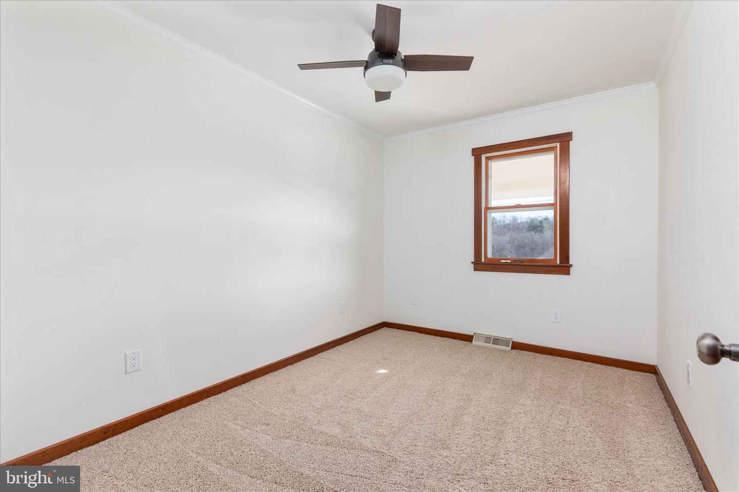 5691 ALUM SPRINGS RD, EDINBURG, Virginia 22824, 3 Bedrooms Bedrooms, ,2 BathroomsBathrooms,Residential,For sale,5691 ALUM SPRINGS RD,VASH2013110 MLS # VASH2013110