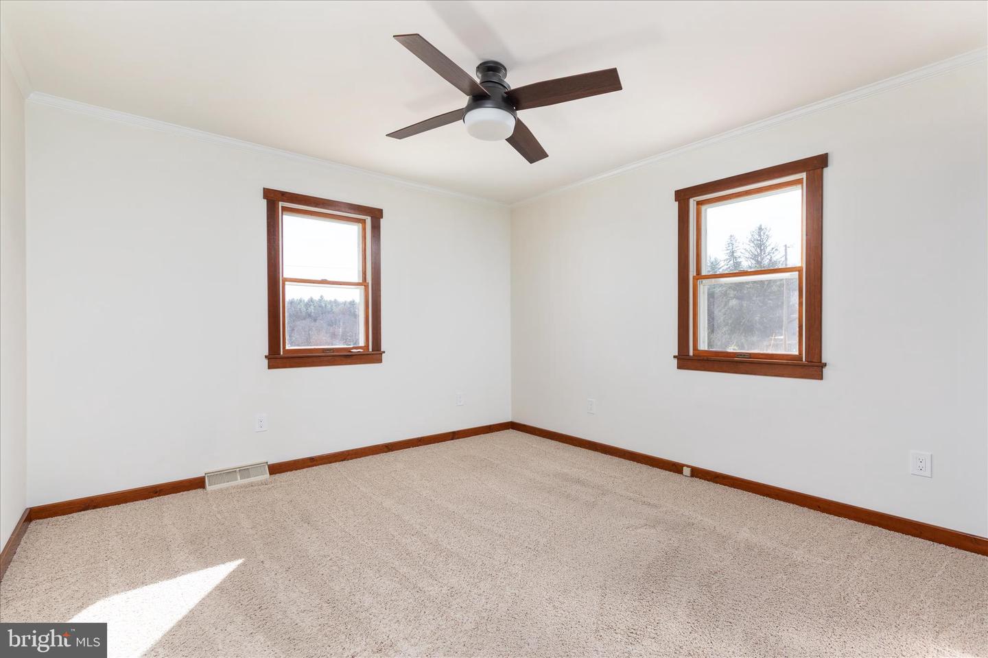 5691 ALUM SPRINGS RD, EDINBURG, Virginia 22824, 3 Bedrooms Bedrooms, ,2 BathroomsBathrooms,Residential,For sale,5691 ALUM SPRINGS RD,VASH2013110 MLS # VASH2013110