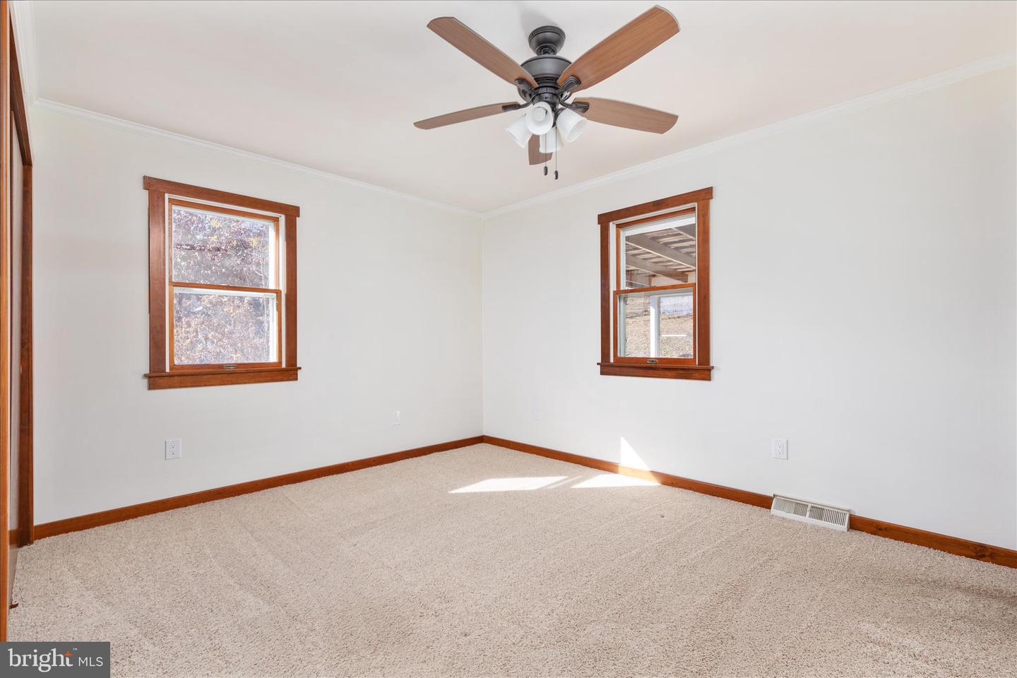 5691 ALUM SPRINGS RD, EDINBURG, Virginia 22824, 3 Bedrooms Bedrooms, ,2 BathroomsBathrooms,Residential,For sale,5691 ALUM SPRINGS RD,VASH2013110 MLS # VASH2013110