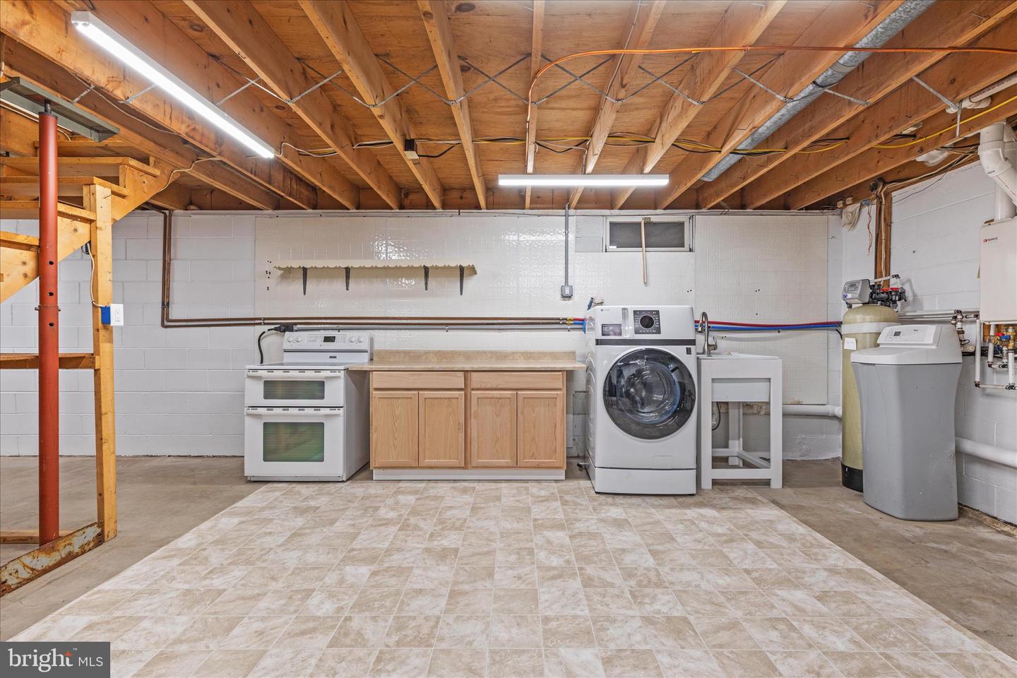 5691 ALUM SPRINGS RD, EDINBURG, Virginia 22824, 3 Bedrooms Bedrooms, ,2 BathroomsBathrooms,Residential,For sale,5691 ALUM SPRINGS RD,VASH2013110 MLS # VASH2013110