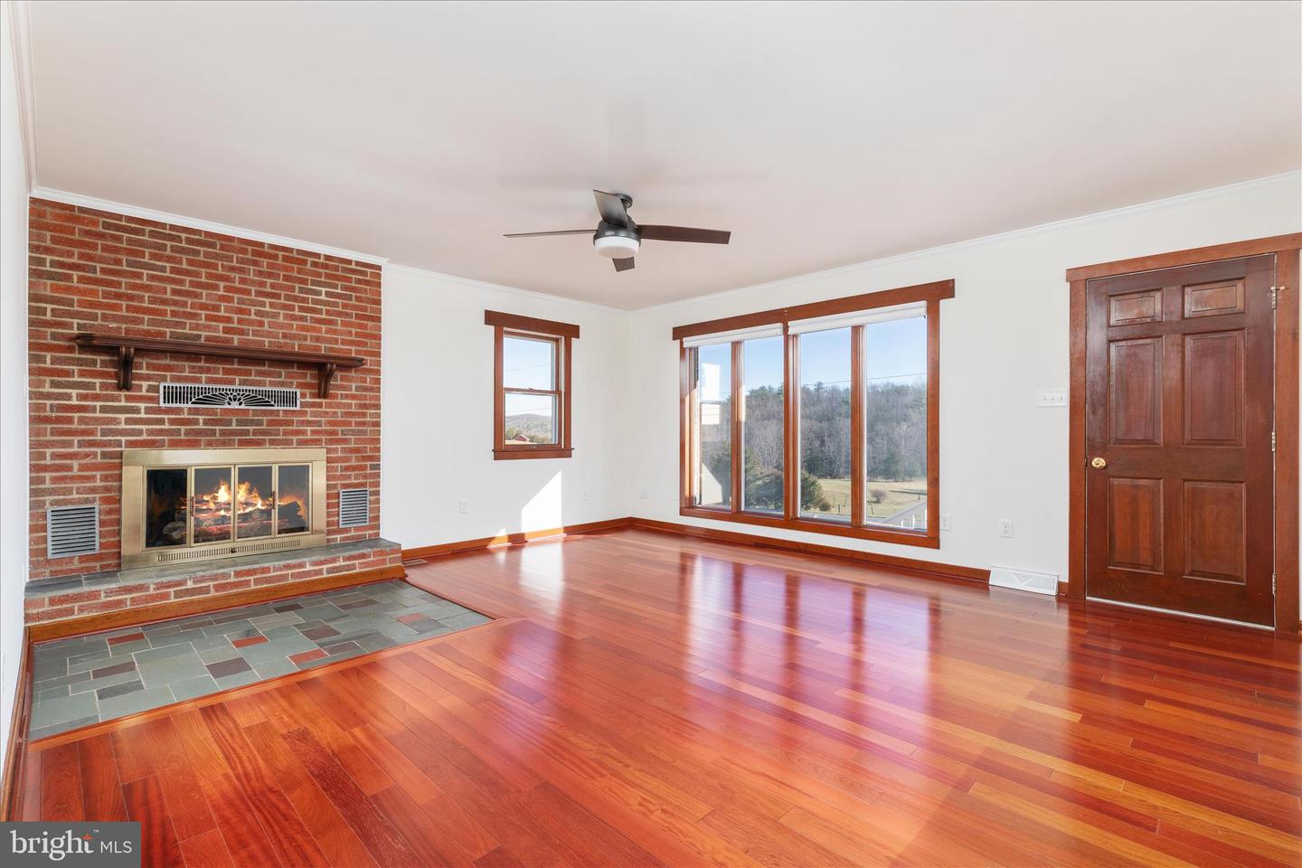 5691 ALUM SPRINGS RD, EDINBURG, Virginia 22824, 3 Bedrooms Bedrooms, ,2 BathroomsBathrooms,Residential,For sale,5691 ALUM SPRINGS RD,VASH2013110 MLS # VASH2013110