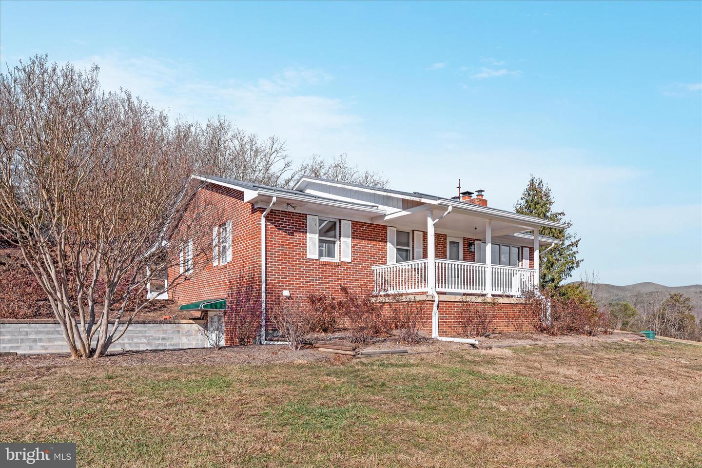 5691 ALUM SPRINGS RD, EDINBURG, Virginia 22824, 3 Bedrooms Bedrooms, ,2 BathroomsBathrooms,Residential,For sale,5691 ALUM SPRINGS RD,VASH2013110 MLS # VASH2013110