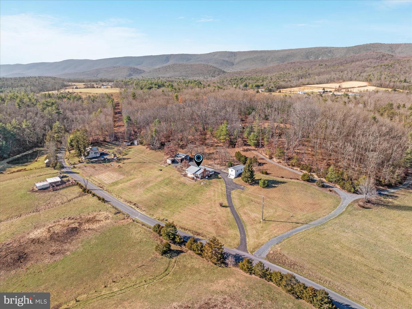 5691 ALUM SPRINGS RD, EDINBURG, Virginia 22824, 3 Bedrooms Bedrooms, ,2 BathroomsBathrooms,Residential,For sale,5691 ALUM SPRINGS RD,VASH2013110 MLS # VASH2013110