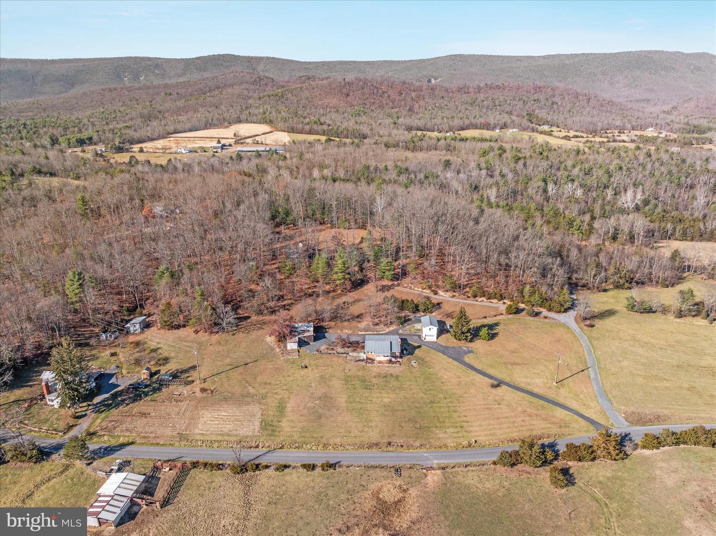 5691 ALUM SPRINGS RD, EDINBURG, Virginia 22824, 3 Bedrooms Bedrooms, ,2 BathroomsBathrooms,Residential,For sale,5691 ALUM SPRINGS RD,VASH2013110 MLS # VASH2013110