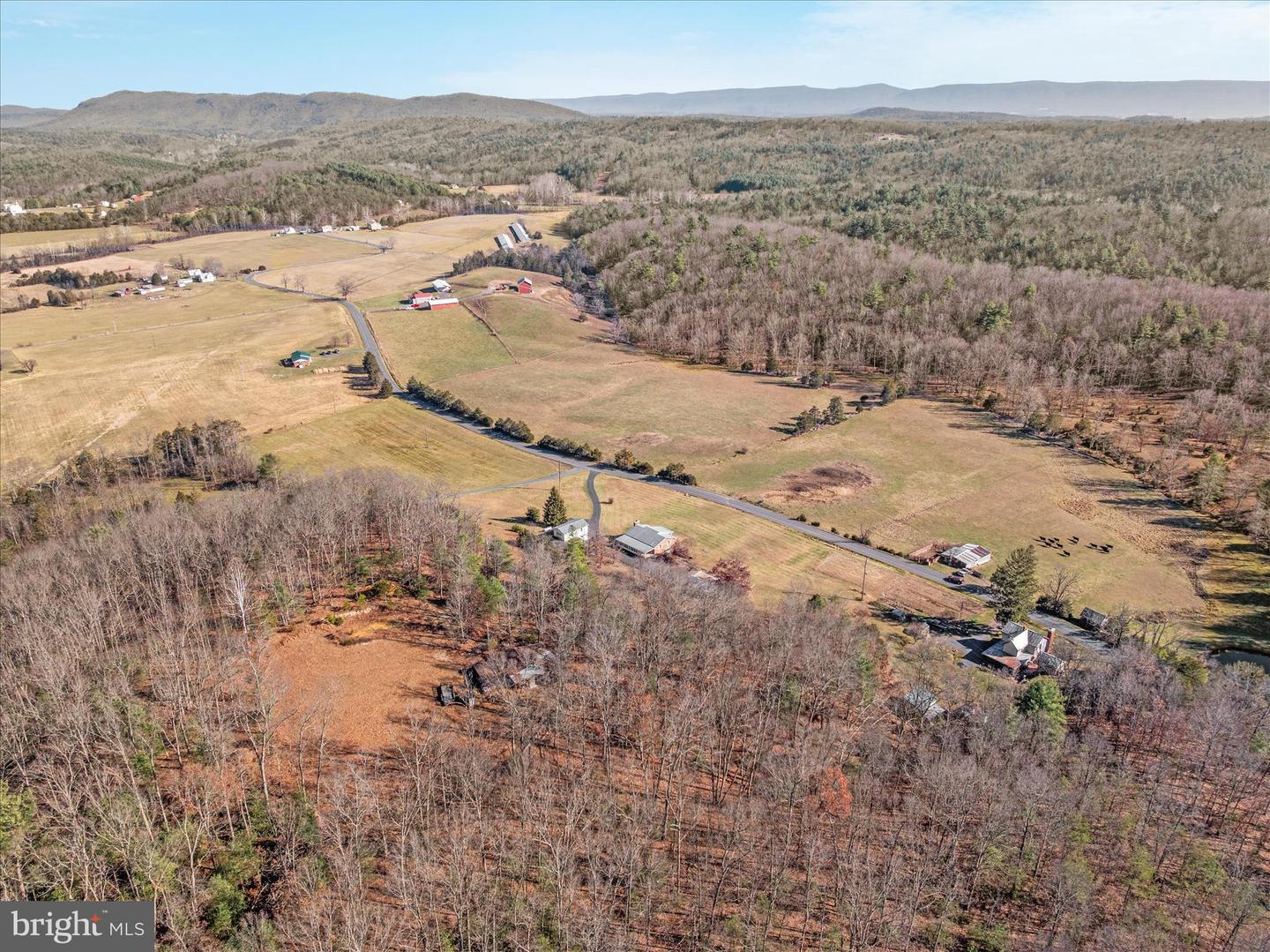 5691 ALUM SPRINGS RD, EDINBURG, Virginia 22824, 3 Bedrooms Bedrooms, ,2 BathroomsBathrooms,Residential,For sale,5691 ALUM SPRINGS RD,VASH2013110 MLS # VASH2013110