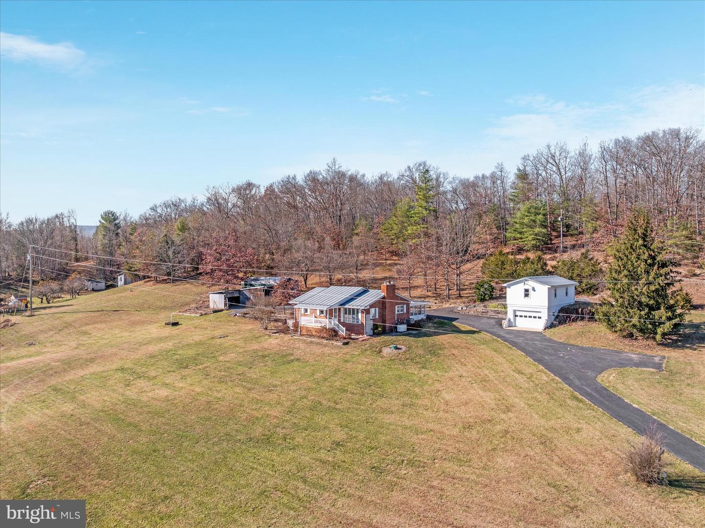 5691 ALUM SPRINGS RD, EDINBURG, Virginia 22824, 3 Bedrooms Bedrooms, ,2 BathroomsBathrooms,Residential,For sale,5691 ALUM SPRINGS RD,VASH2013110 MLS # VASH2013110