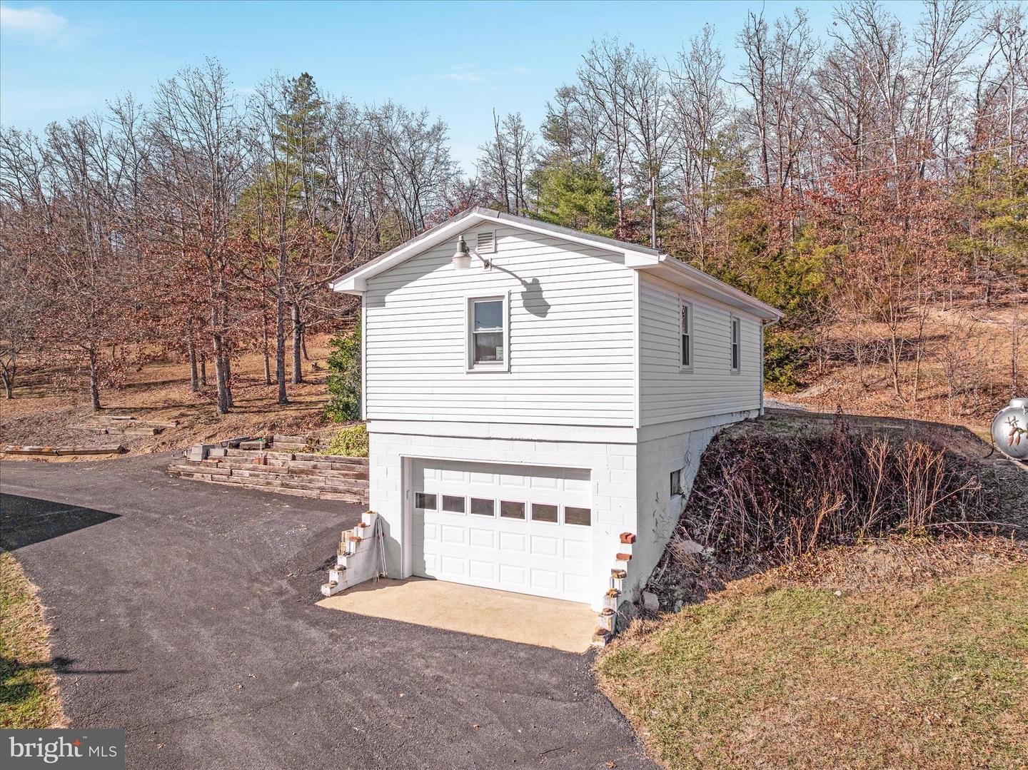 5691 ALUM SPRINGS RD, EDINBURG, Virginia 22824, 3 Bedrooms Bedrooms, ,2 BathroomsBathrooms,Residential,For sale,5691 ALUM SPRINGS RD,VASH2013110 MLS # VASH2013110