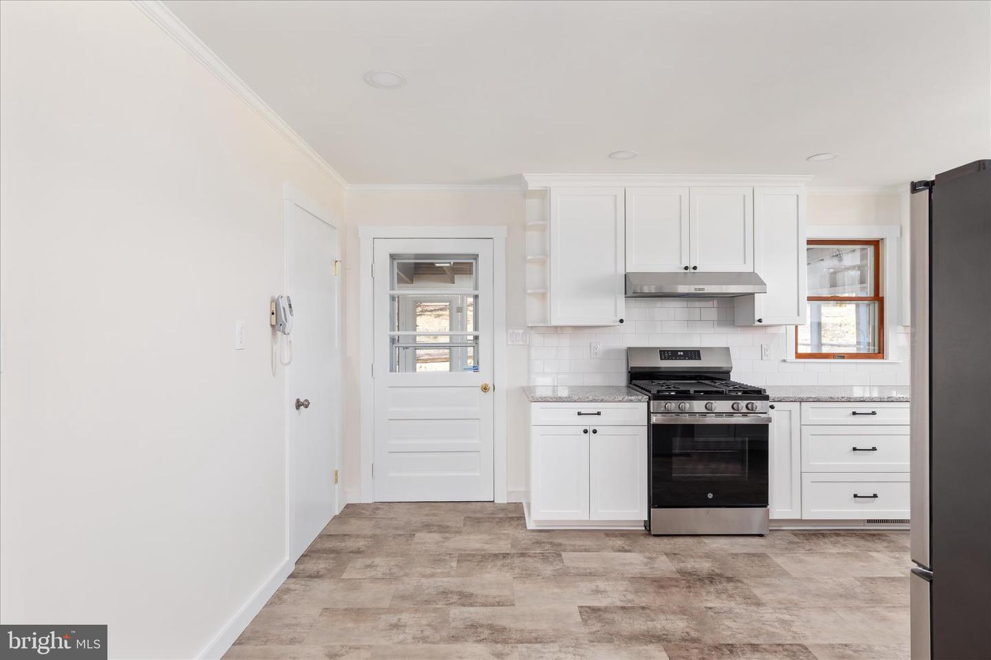 5691 ALUM SPRINGS RD, EDINBURG, Virginia 22824, 3 Bedrooms Bedrooms, ,2 BathroomsBathrooms,Residential,For sale,5691 ALUM SPRINGS RD,VASH2013110 MLS # VASH2013110