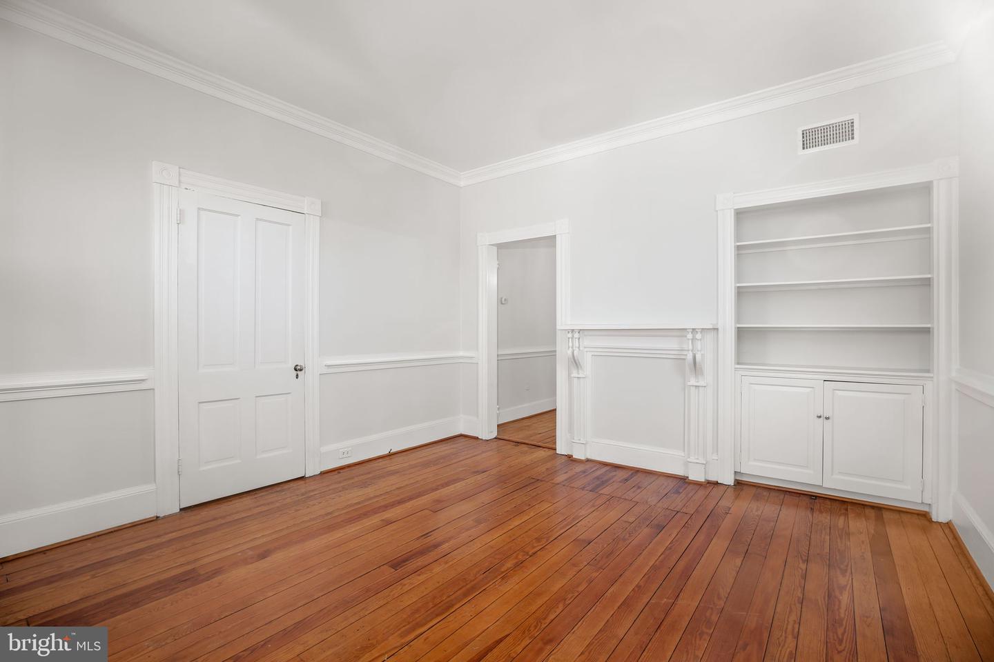 724 WILLIAM ST, FREDERICKSBURG, Virginia 22401, ,Land,For sale,724 WILLIAM ST,VAFB2009364 MLS # VAFB2009364