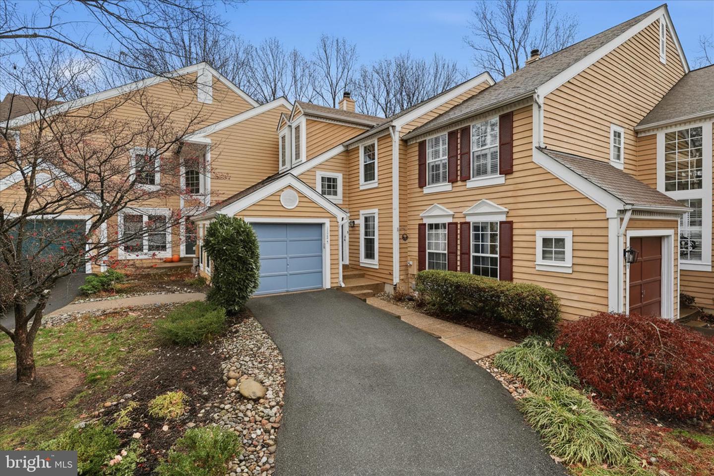 11725 ARBOR GLEN WAY, RESTON, Virginia 20194, 4 Bedrooms Bedrooms, 8 Rooms Rooms,3 BathroomsBathrooms,Residential,For sale,11725 ARBOR GLEN WAY,VAFX2280462 MLS # VAFX2280462