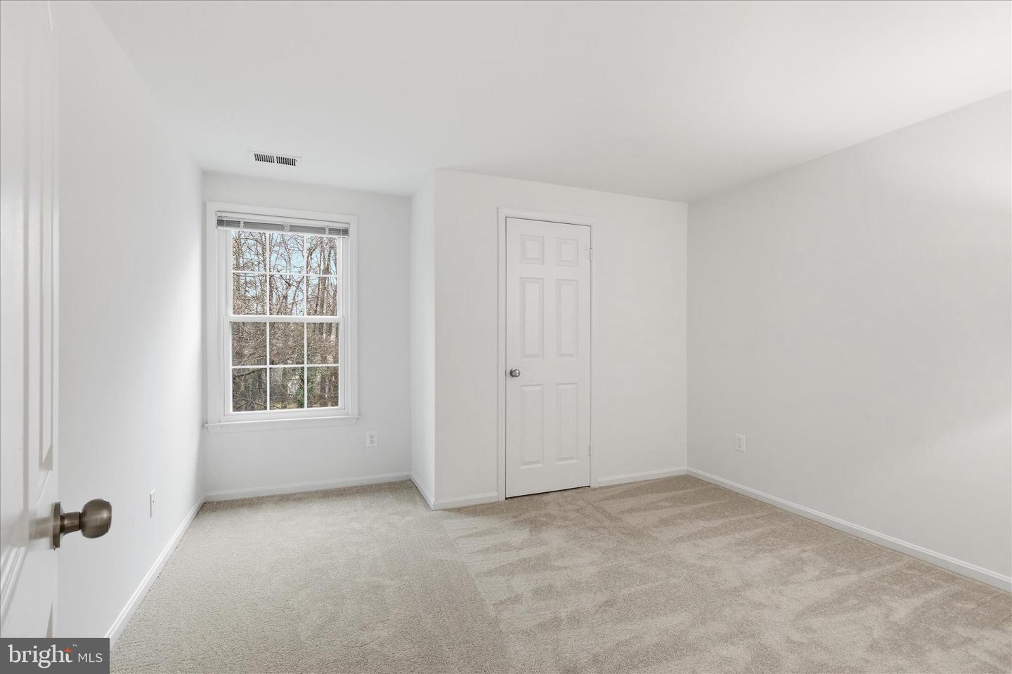 11725 ARBOR GLEN WAY, RESTON, Virginia 20194, 4 Bedrooms Bedrooms, 8 Rooms Rooms,3 BathroomsBathrooms,Residential,For sale,11725 ARBOR GLEN WAY,VAFX2280462 MLS # VAFX2280462