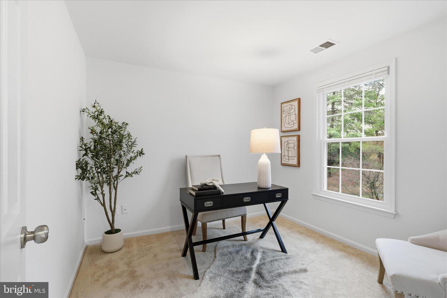 11725 ARBOR GLEN WAY, RESTON, Virginia 20194, 4 Bedrooms Bedrooms, 8 Rooms Rooms,3 BathroomsBathrooms,Residential,For sale,11725 ARBOR GLEN WAY,VAFX2280462 MLS # VAFX2280462