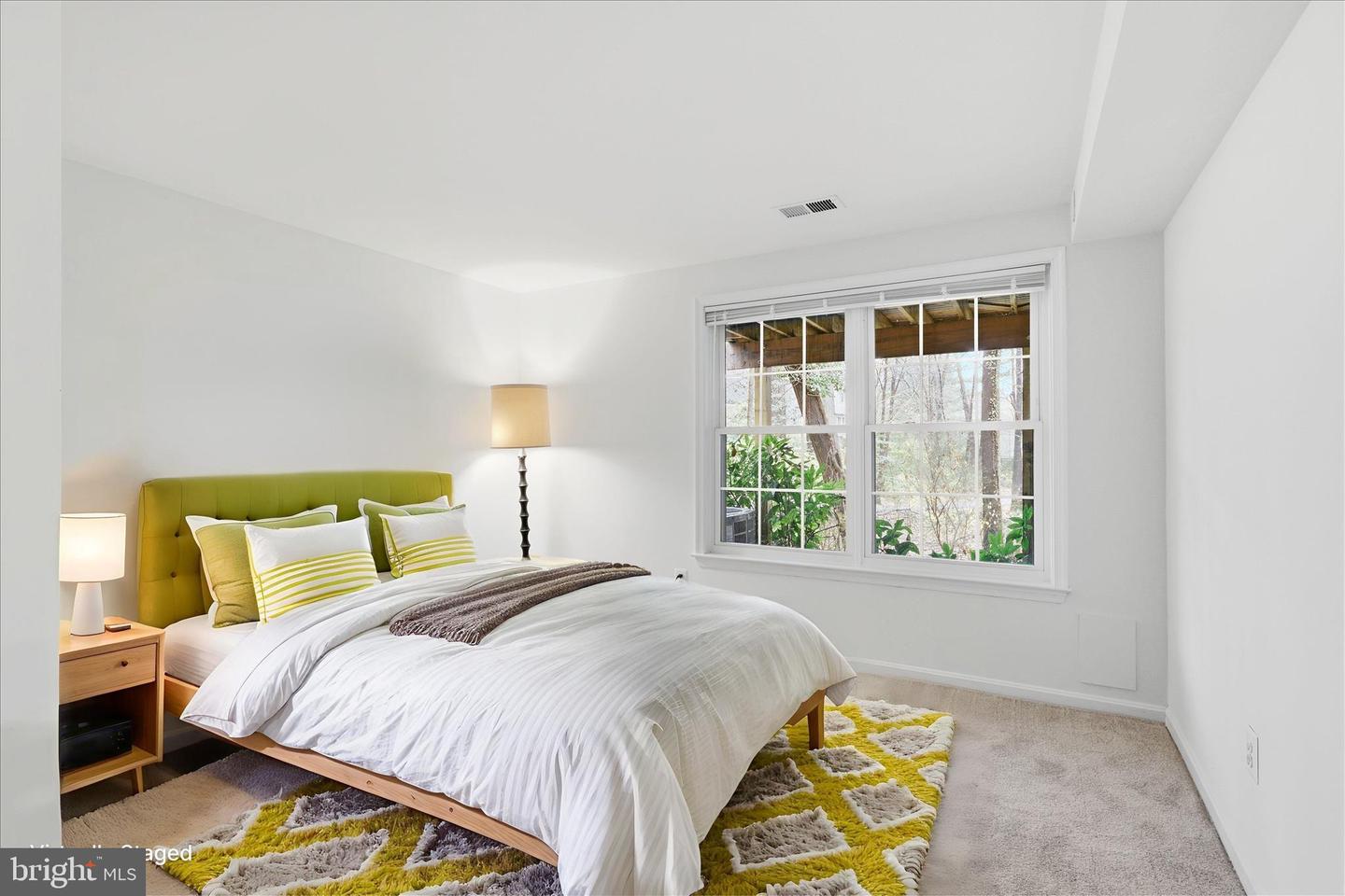 11725 ARBOR GLEN WAY, RESTON, Virginia 20194, 4 Bedrooms Bedrooms, 8 Rooms Rooms,3 BathroomsBathrooms,Residential,For sale,11725 ARBOR GLEN WAY,VAFX2280462 MLS # VAFX2280462