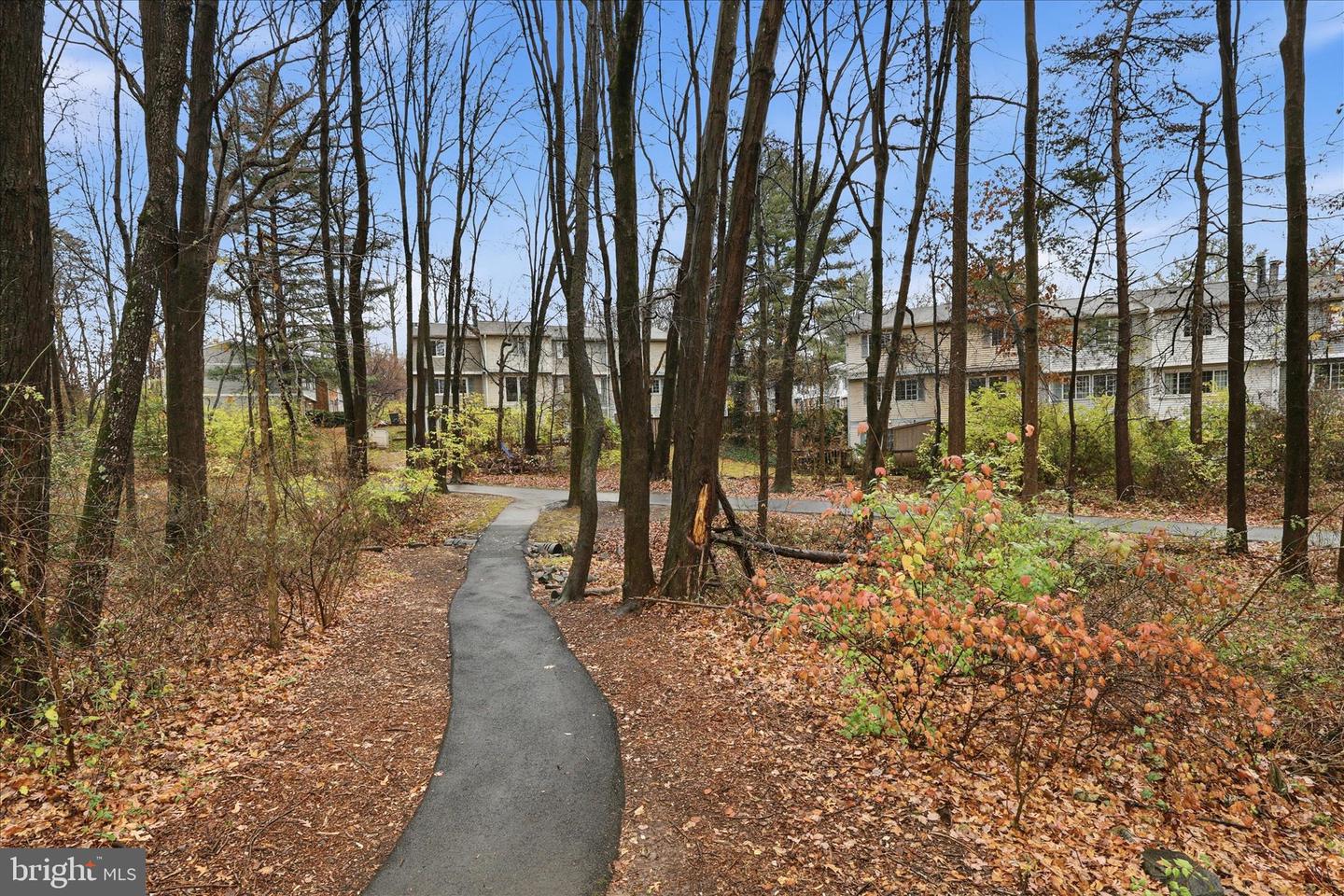 11725 ARBOR GLEN WAY, RESTON, Virginia 20194, 4 Bedrooms Bedrooms, 8 Rooms Rooms,3 BathroomsBathrooms,Residential,For sale,11725 ARBOR GLEN WAY,VAFX2280462 MLS # VAFX2280462