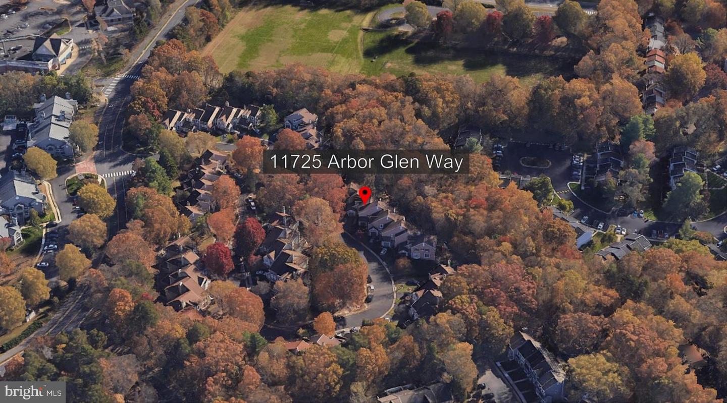 11725 ARBOR GLEN WAY, RESTON, Virginia 20194, 4 Bedrooms Bedrooms, 8 Rooms Rooms,3 BathroomsBathrooms,Residential,For sale,11725 ARBOR GLEN WAY,VAFX2280462 MLS # VAFX2280462