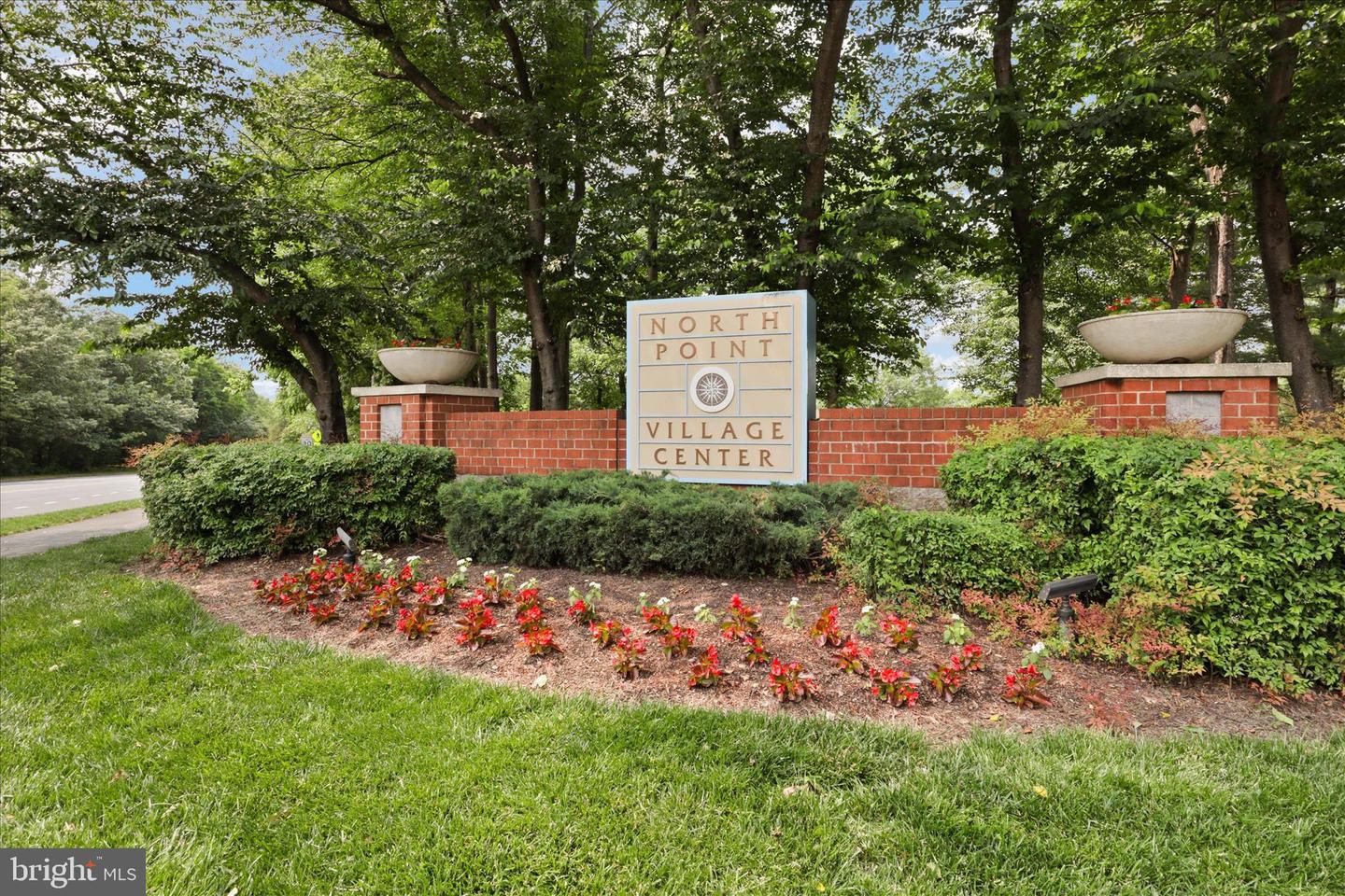 11725 ARBOR GLEN WAY, RESTON, Virginia 20194, 4 Bedrooms Bedrooms, 8 Rooms Rooms,3 BathroomsBathrooms,Residential,For sale,11725 ARBOR GLEN WAY,VAFX2280462 MLS # VAFX2280462