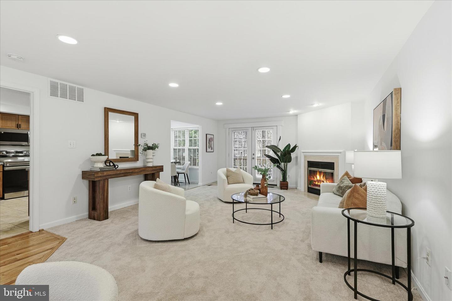 11725 ARBOR GLEN WAY, RESTON, Virginia 20194, 4 Bedrooms Bedrooms, 8 Rooms Rooms,3 BathroomsBathrooms,Residential,For sale,11725 ARBOR GLEN WAY,VAFX2280462 MLS # VAFX2280462