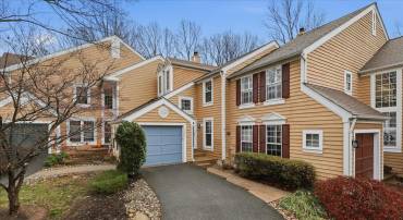 11725 ARBOR GLEN WAY, RESTON, Virginia 20194, 4 Bedrooms Bedrooms, 8 Rooms Rooms,3 BathroomsBathrooms,Residential,For sale,11725 ARBOR GLEN WAY,VAFX2280462 MLS # VAFX2280462