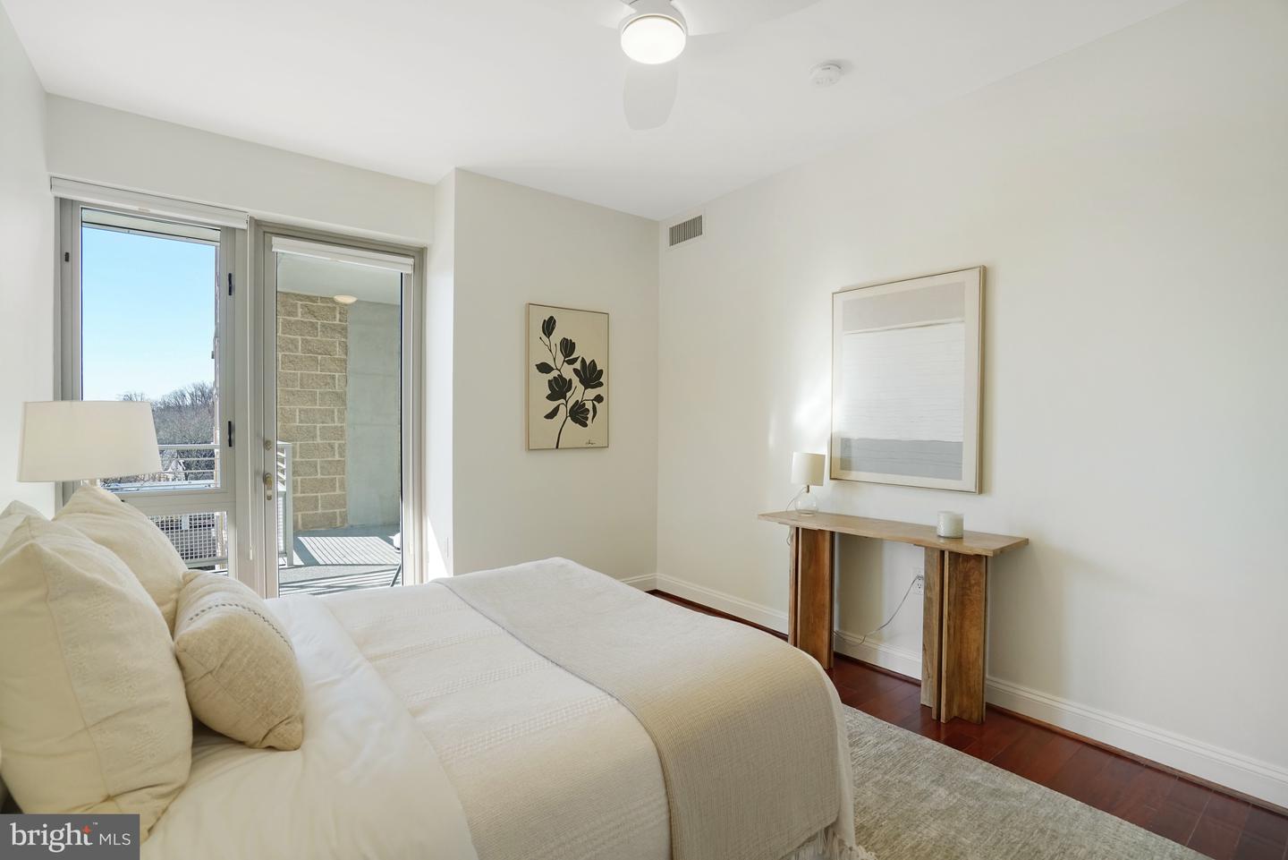 513 W BROAD ST #510, FALLS CHURCH, Virginia 22046, 2 Bedrooms Bedrooms, ,2 BathroomsBathrooms,Residential,For sale,513 W BROAD ST #510,VAFA2003472 MLS # VAFA2003472