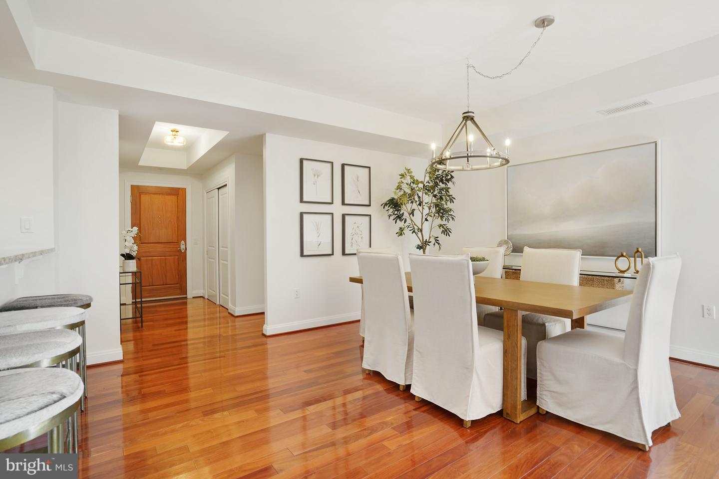 513 W BROAD ST #510, FALLS CHURCH, Virginia 22046, 2 Bedrooms Bedrooms, ,2 BathroomsBathrooms,Residential,For sale,513 W BROAD ST #510,VAFA2003472 MLS # VAFA2003472