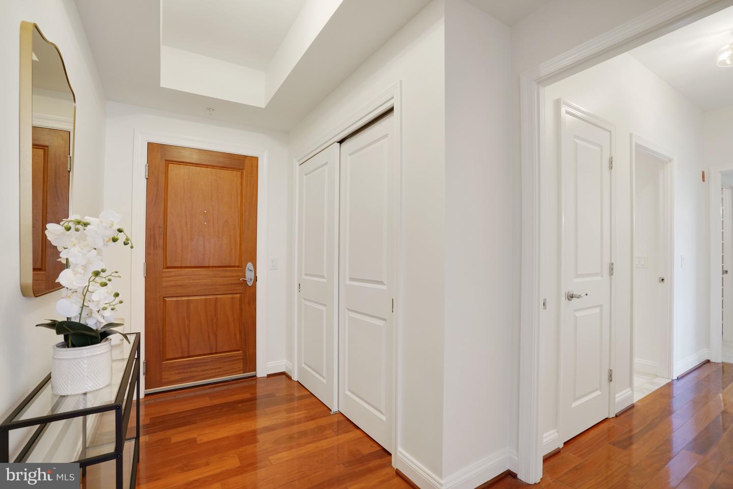 513 W BROAD ST #510, FALLS CHURCH, Virginia 22046, 2 Bedrooms Bedrooms, ,2 BathroomsBathrooms,Residential,For sale,513 W BROAD ST #510,VAFA2003472 MLS # VAFA2003472