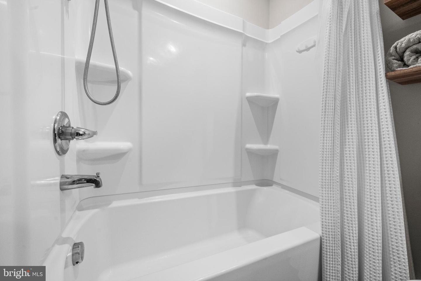 6422 WISE LN, KING GEORGE, Virginia 22485, 4 Bedrooms Bedrooms, ,3 BathroomsBathrooms,Residential,For sale,6422 WISE LN,VAKG2007316 MLS # VAKG2007316