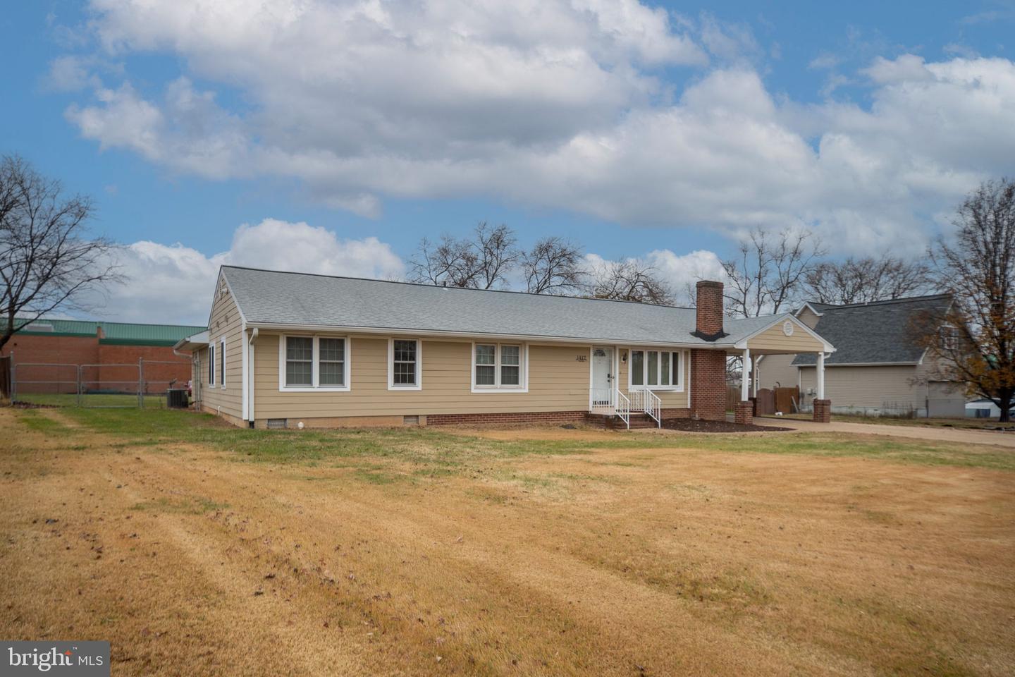 1412 DEVILS REACH RD, WOODBRIDGE, Virginia 22192, 4 Bedrooms Bedrooms, ,3 BathroomsBathrooms,Residential,For sale,1412 DEVILS REACH RD,VAPW2108384 MLS # VAPW2108384