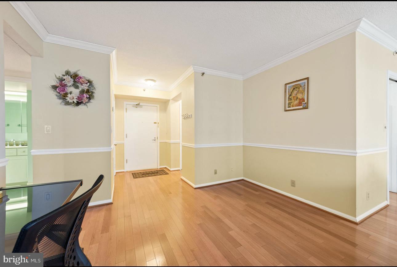 5501 SEMINARY RD #801S, FALLS CHURCH, Virginia 22041, 1 Bedroom Bedrooms, ,1 BathroomBathrooms,Residential,For sale,5501 SEMINARY RD #801S,VAFX2280658 MLS # VAFX2280658 5501 SEMINARY RD #801S, FALLS CHURCH, Virginia 22041, 1 Bedroom Bedrooms, ,1 BathroomBathrooms,Residential,For sale,5501 SEMINARY RD #801S,VAFX2280658 MLS # VAFX2280658