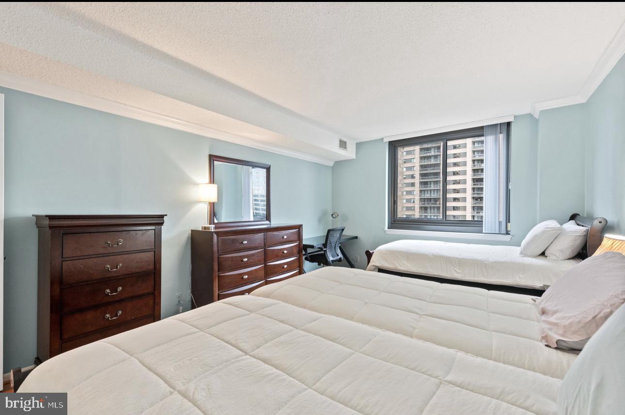 5501 SEMINARY RD #801S, FALLS CHURCH, Virginia 22041, 1 Bedroom Bedrooms, ,1 BathroomBathrooms,Residential,For sale,5501 SEMINARY RD #801S,VAFX2280658 MLS # VAFX2280658 5501 SEMINARY RD #801S, FALLS CHURCH, Virginia 22041, 1 Bedroom Bedrooms, ,1 BathroomBathrooms,Residential,For sale,5501 SEMINARY RD #801S,VAFX2280658 MLS # VAFX2280658