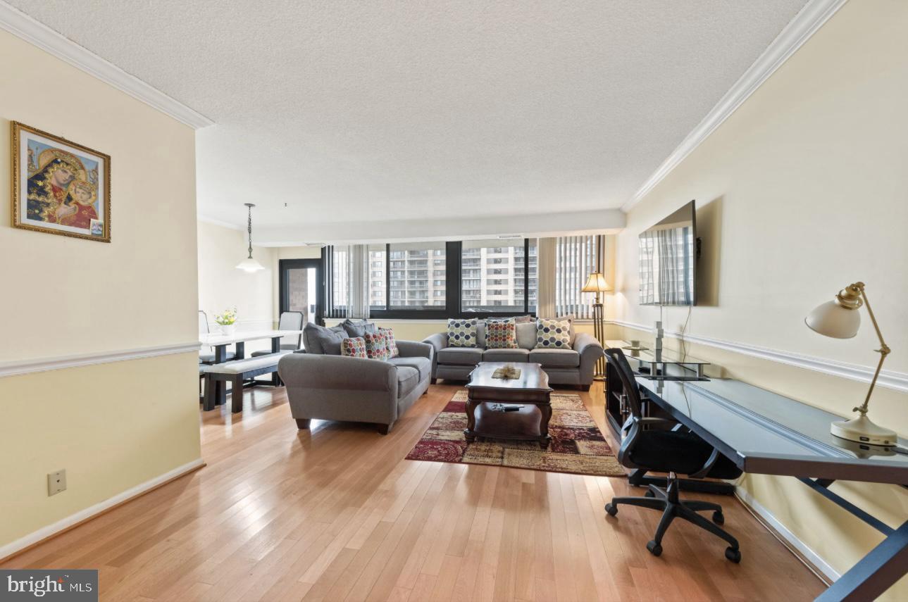 5501 SEMINARY RD #801S, FALLS CHURCH, Virginia 22041, 1 Bedroom Bedrooms, ,1 BathroomBathrooms,Residential,For sale,5501 SEMINARY RD #801S,VAFX2280658 MLS # VAFX2280658 5501 SEMINARY RD #801S, FALLS CHURCH, Virginia 22041, 1 Bedroom Bedrooms, ,1 BathroomBathrooms,Residential,For sale,5501 SEMINARY RD #801S,VAFX2280658 MLS # VAFX2280658