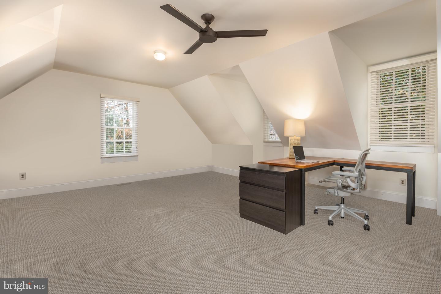 616 FORT WILLIAMS PKWY, ALEXANDRIA, Virginia 22304, 5 Bedrooms Bedrooms, ,3 BathroomsBathrooms,Residential,For sale,616 FORT WILLIAMS PKWY,VAAX2052082 MLS # VAAX2052082