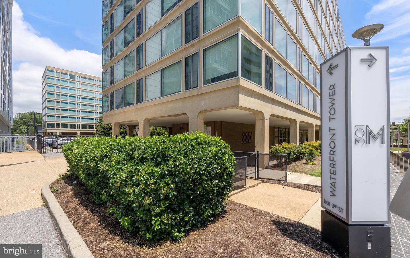 1101 3RD ST SW #114, WASHINGTON, District Of Columbia 20024, 3 Rooms Rooms,1 BathroomBathrooms,Residential,For sale,1101 3RD ST SW #114,DCDC2233196 MLS # DCDC2233196 1101 3RD ST SW #114, WASHINGTON, District Of Columbia 20024, 3 Rooms Rooms,1 BathroomBathrooms,Residential,For sale,1101 3RD ST SW #114,DCDC2233196 MLS # DCDC2233196