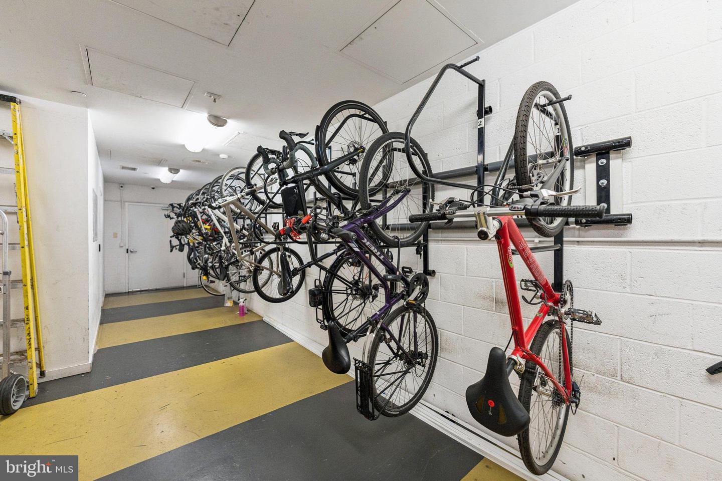 1101 3RD ST SW #114, WASHINGTON, District Of Columbia 20024, 3 Rooms Rooms,1 BathroomBathrooms,Residential,For sale,1101 3RD ST SW #114,DCDC2233196 MLS # DCDC2233196 1101 3RD ST SW #114, WASHINGTON, District Of Columbia 20024, 3 Rooms Rooms,1 BathroomBathrooms,Residential,For sale,1101 3RD ST SW #114,DCDC2233196 MLS # DCDC2233196