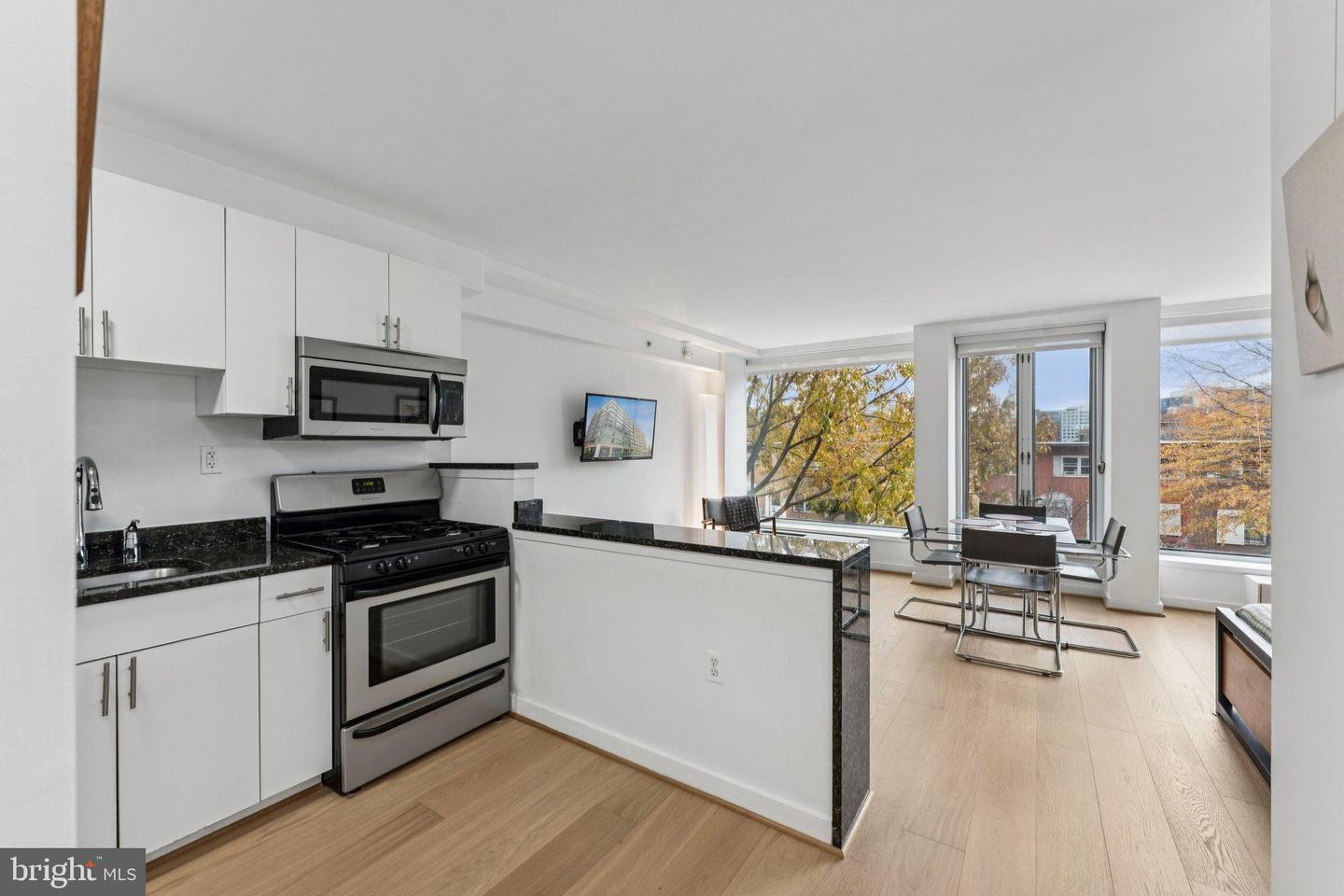 1101 3RD ST SW #114, WASHINGTON, District Of Columbia 20024, 3 Rooms Rooms,1 BathroomBathrooms,Residential,For sale,1101 3RD ST SW #114,DCDC2233196 MLS # DCDC2233196 1101 3RD ST SW #114, WASHINGTON, District Of Columbia 20024, 3 Rooms Rooms,1 BathroomBathrooms,Residential,For sale,1101 3RD ST SW #114,DCDC2233196 MLS # DCDC2233196