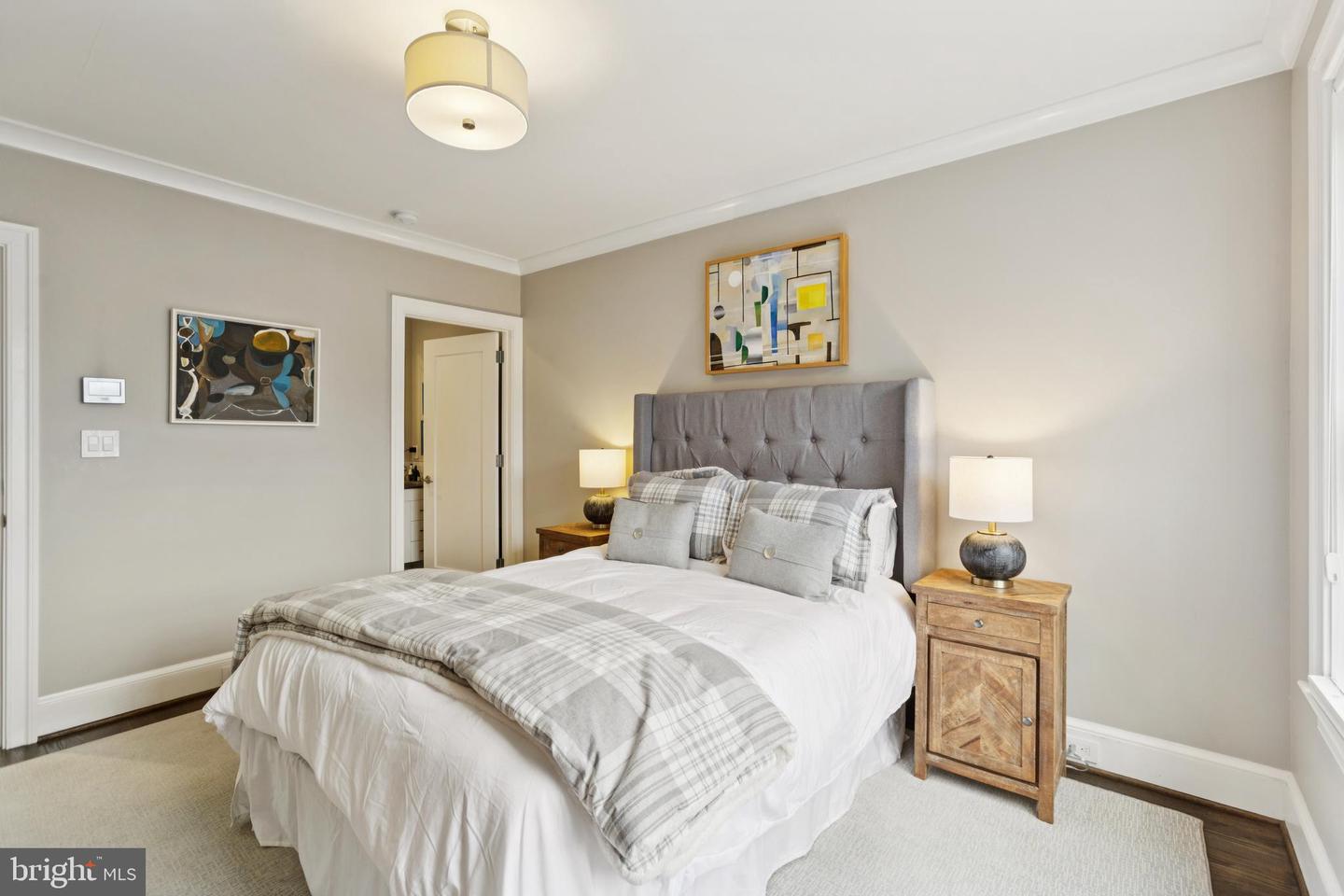 1724 34TH ST NW, WASHINGTON, District Of Columbia 20007, ,Residential,For sale,1724 34TH ST NW,DCDC2233256 MLS # DCDC2233256