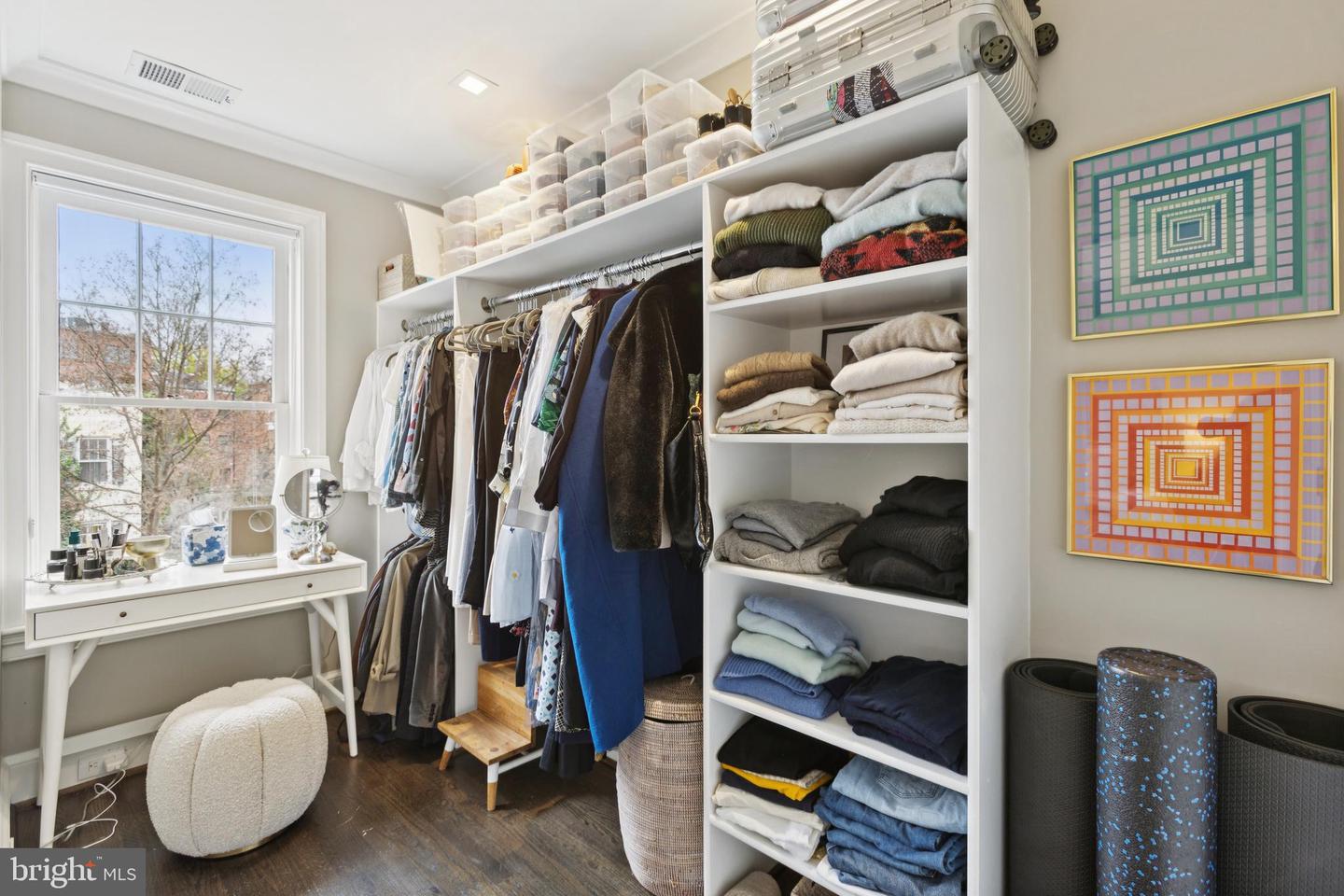 1724 34TH ST NW, WASHINGTON, District Of Columbia 20007, ,Residential,For sale,1724 34TH ST NW,DCDC2233256 MLS # DCDC2233256