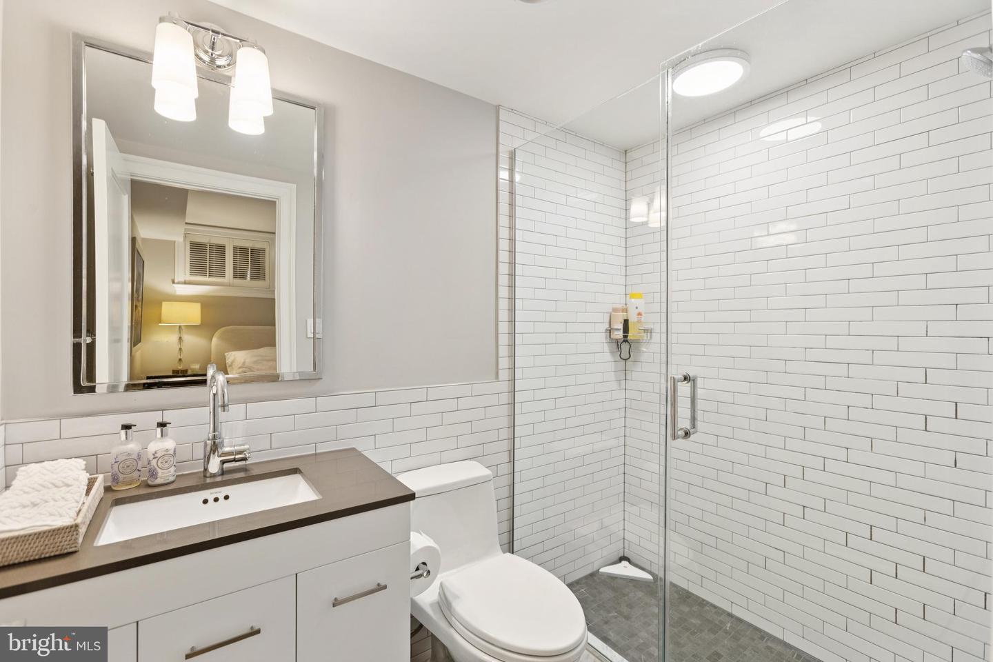 1724 34TH ST NW, WASHINGTON, District Of Columbia 20007, ,Residential,For sale,1724 34TH ST NW,DCDC2233256 MLS # DCDC2233256