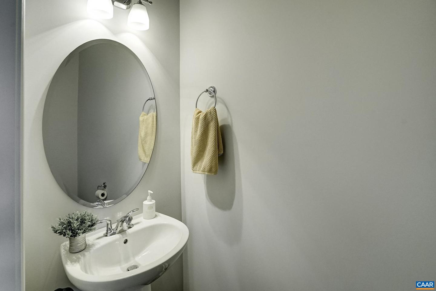 2024 DUNWOOD DR, CROZET, Virginia 22932, 3 Bedrooms Bedrooms, ,2 BathroomsBathrooms,Residential,For sale,2024 DUNWOOD DR,671514 MLS # 671514