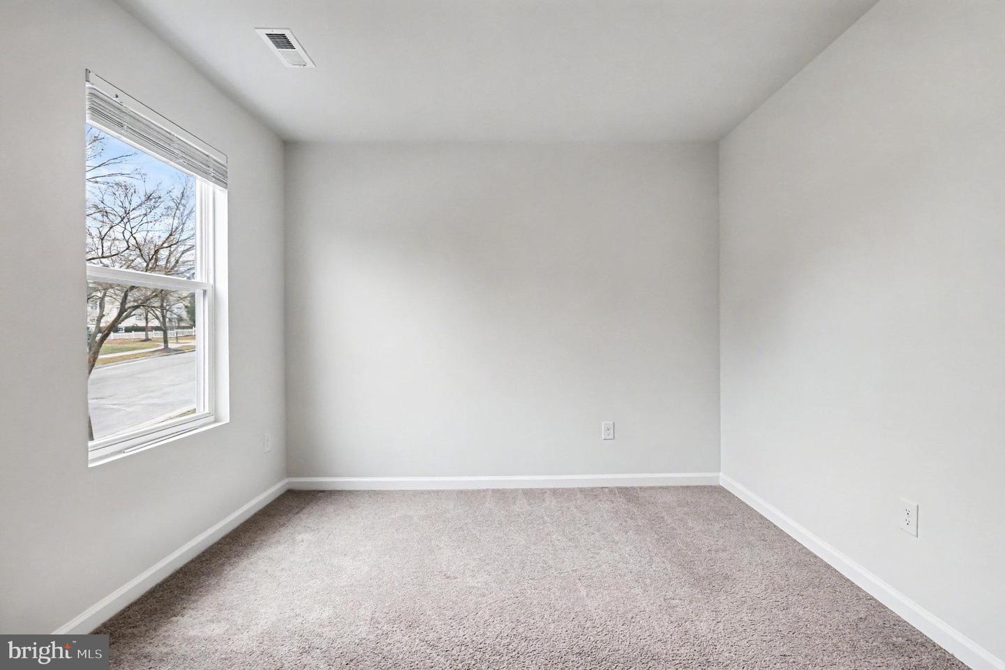 7426 AZALEA DR, RUTHER GLEN, Virginia 22546, 4 Bedrooms Bedrooms, 13 Rooms Rooms,2 BathroomsBathrooms,Residential,For sale,7426 AZALEA DR,VACV2009246 MLS # VACV2009246