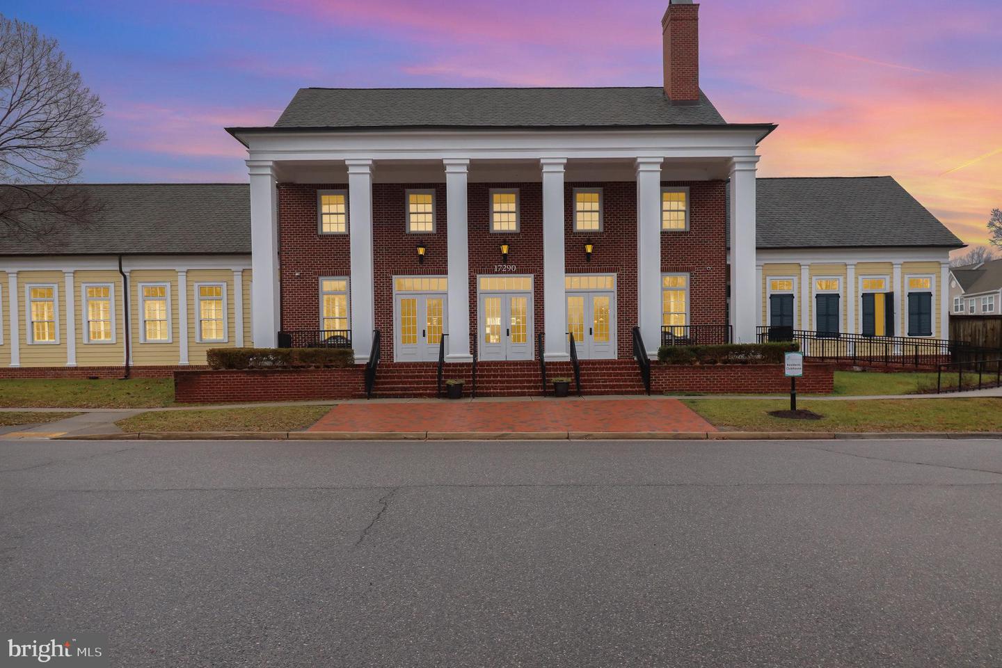 7426 AZALEA DR, RUTHER GLEN, Virginia 22546, 4 Bedrooms Bedrooms, 13 Rooms Rooms,2 BathroomsBathrooms,Residential,For sale,7426 AZALEA DR,VACV2009246 MLS # VACV2009246