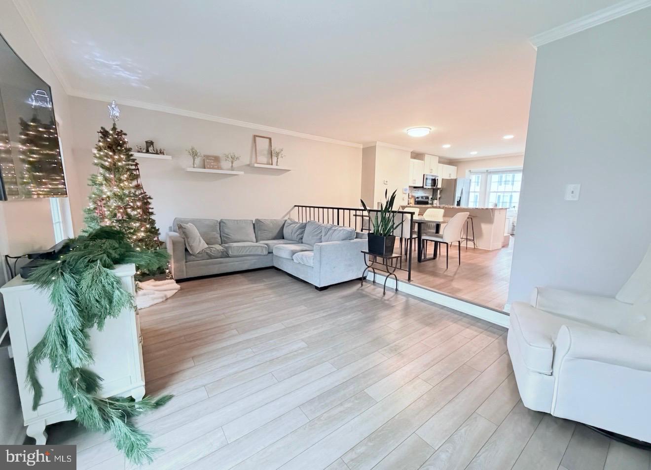 4993 LAMBSGATE LN, WOODBRIDGE, Virginia 22193, 3 Bedrooms Bedrooms, ,2 BathroomsBathrooms,Residential,For sale,4993 LAMBSGATE LN,VAPW2108574 MLS # VAPW2108574