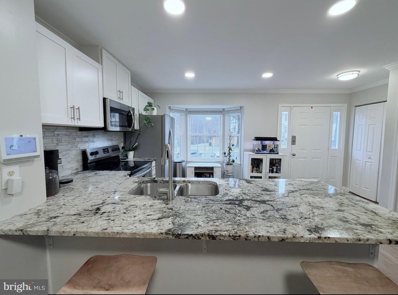 4993 LAMBSGATE LN, WOODBRIDGE, Virginia 22193, 3 Bedrooms Bedrooms, ,2 BathroomsBathrooms,Residential,For sale,4993 LAMBSGATE LN,VAPW2108574 MLS # VAPW2108574