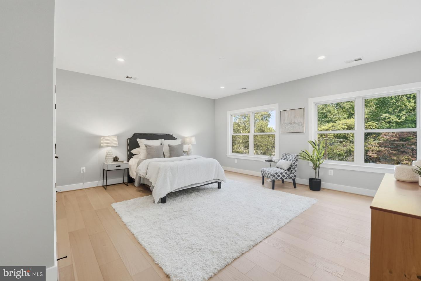 3218 BLUNDELL RD, FALLS CHURCH, Virginia 22042, 6 Bedrooms Bedrooms, ,5 BathroomsBathrooms,Residential,For sale,3218 BLUNDELL RD,VAFX2281298 MLS # VAFX2281298