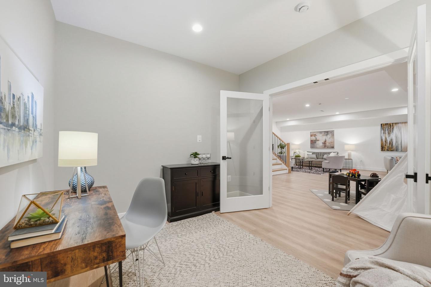 3218 BLUNDELL RD, FALLS CHURCH, Virginia 22042, 6 Bedrooms Bedrooms, ,5 BathroomsBathrooms,Residential,For sale,3218 BLUNDELL RD,VAFX2281298 MLS # VAFX2281298