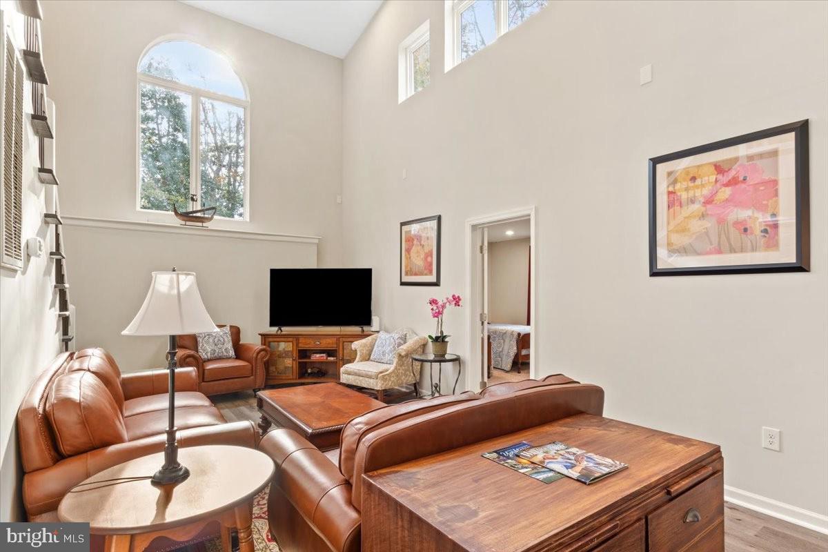 517 W RIVERSIDE DR, LANEXA, Virginia 23089, 4 Bedrooms Bedrooms, 6 Rooms Rooms,4 BathroomsBathrooms,Residential,For sale,517 W RIVERSIDE DR,VANK2000130 MLS # VANK2000130