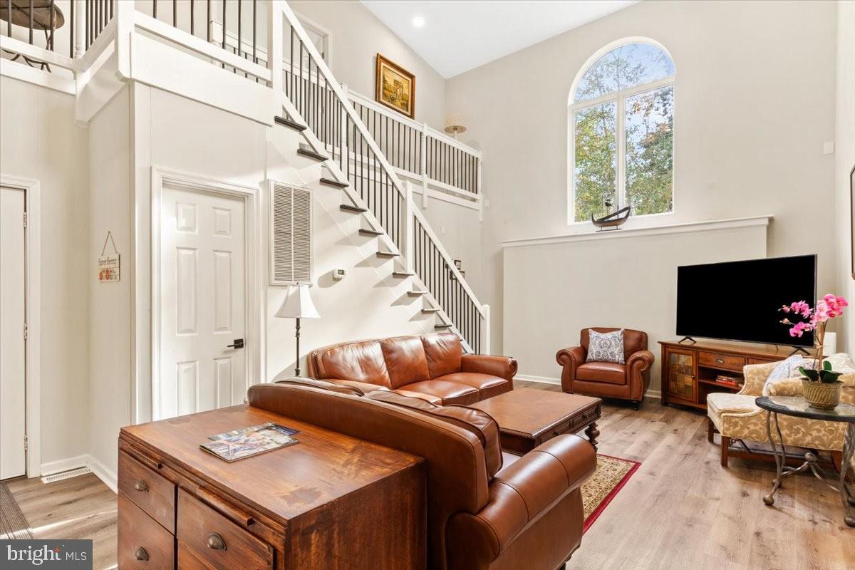 517 W RIVERSIDE DR, LANEXA, Virginia 23089, 4 Bedrooms Bedrooms, 6 Rooms Rooms,4 BathroomsBathrooms,Residential,For sale,517 W RIVERSIDE DR,VANK2000130 MLS # VANK2000130